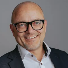 Roger Bär
